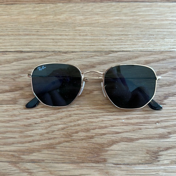 Ray Bans sunglasses - Picture 1 of 5